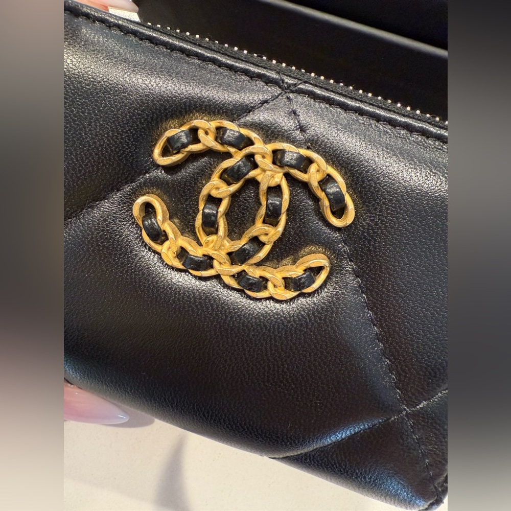 CHANEL 23B Lambskin Card Case Wallet FULL SET RECEIPT - Picture 7 of 8